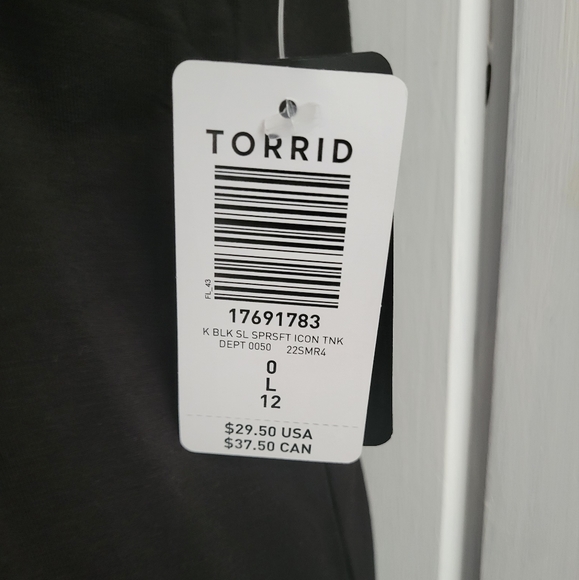 Torrid Black Tank Super Soft - Picture 4 of 5